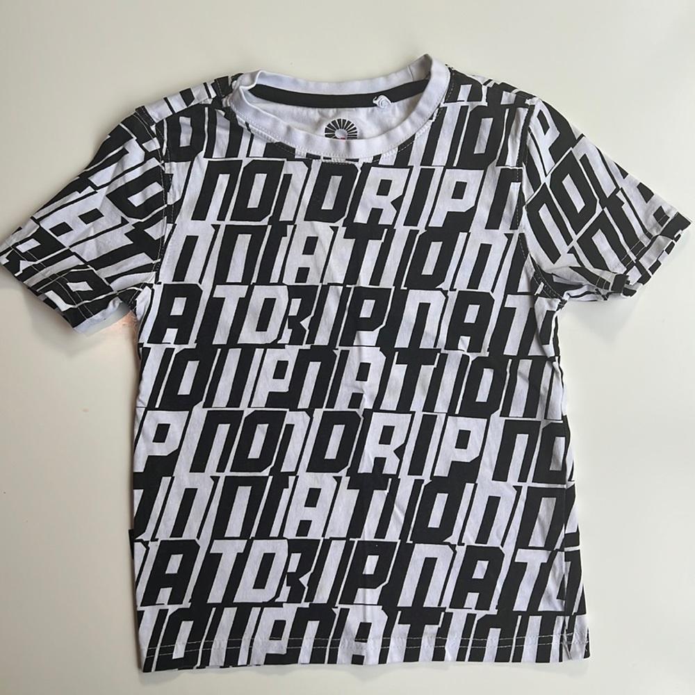 akademiks kids tee